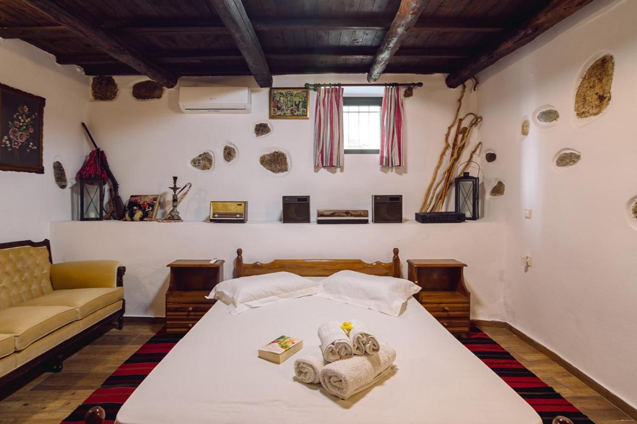 Villa Roxani Meskla 外观 照片