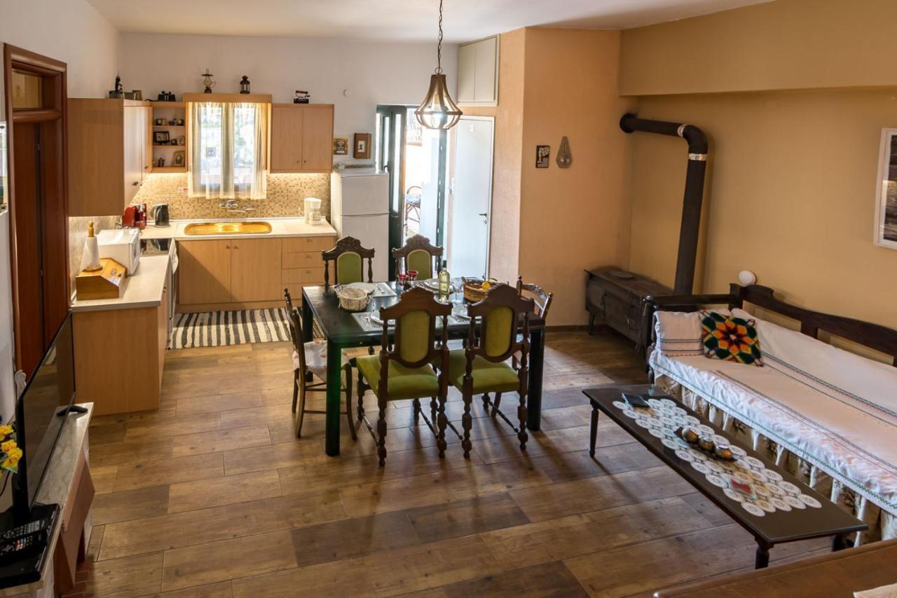 Villa Roxani Meskla 外观 照片