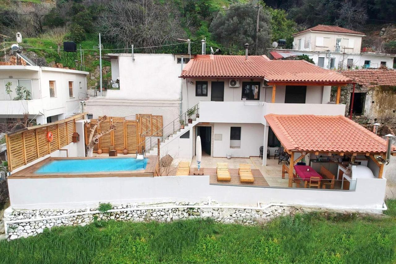 Villa Roxani Meskla 外观 照片